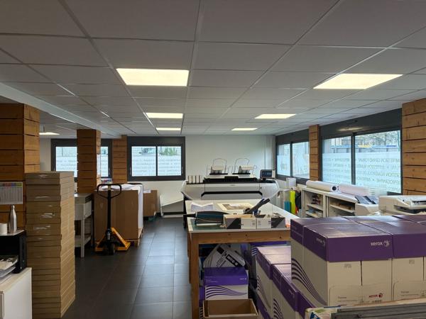 Bureaux à louer à Saint-Herblain accès privatif et espace rénové