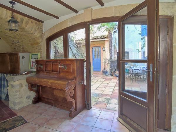 Maison de village de caractère cour, terrasses et jardin - Montmoirac Saint christol les ales