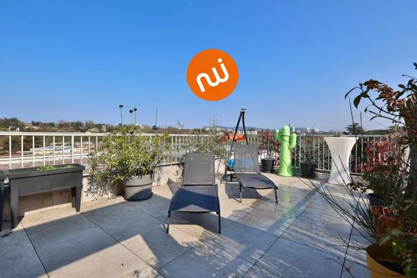 HORLOGE - DERNIER ETAGE - Appartement T5 - 143m² - Terrasse