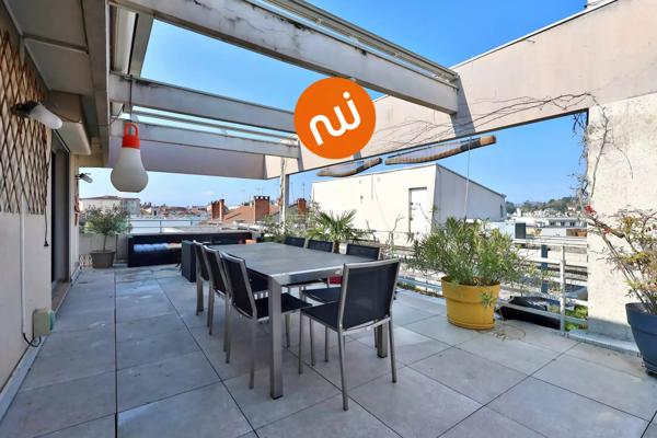HORLOGE - DERNIER ETAGE - Appartement T5 - 143m² - Terrasse