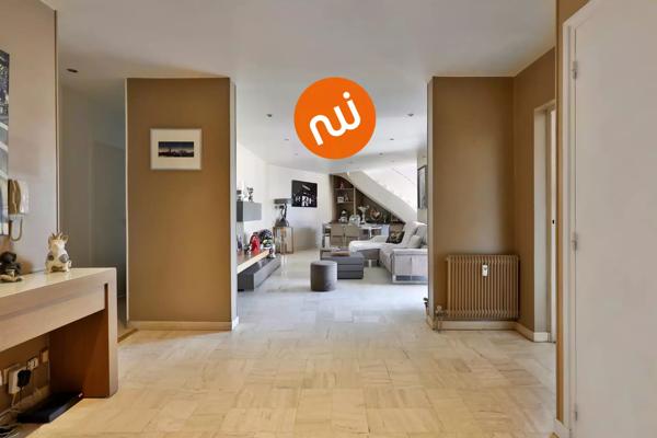 HORLOGE - DERNIER ETAGE - Appartement T5 - 143m² - Terrasse