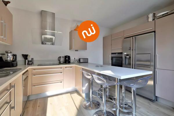 HORLOGE - DERNIER ETAGE - Appartement T5 - 143m² - Terrasse