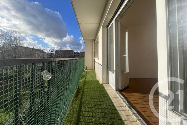 Appartement F3 à vendre  3 pièces - 65,70 m2 ST MAUR DES FOSSES - 94