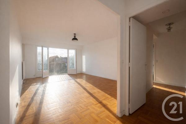 Appartement F3 à vendre  3 pièces - 65,70 m2 ST MAUR DES FOSSES - 94