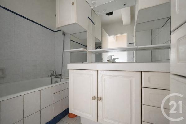 Appartement F3 à vendre  3 pièces - 65,70 m2 ST MAUR DES FOSSES - 94