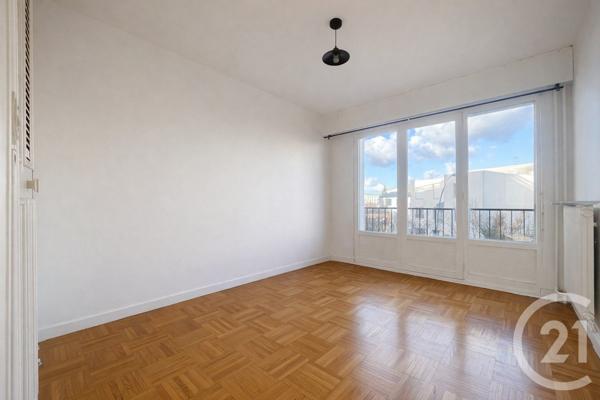 Appartement F3 à vendre  3 pièces - 65,70 m2 ST MAUR DES FOSSES - 94