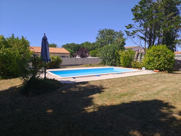 Terrain 570 m² avec piscine, quartier la Mauratière, Rochefort