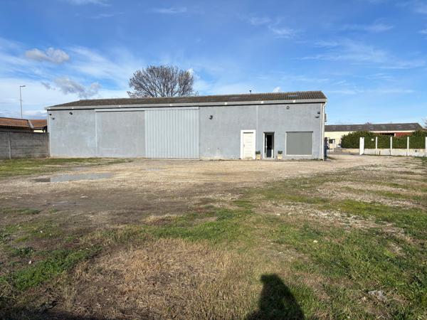 Local d'activités/Entrepôt avec bureaux