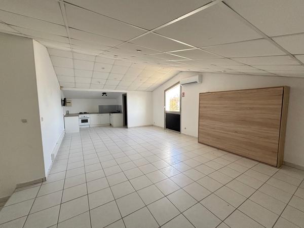 Local d'activités/Entrepôt avec bureaux