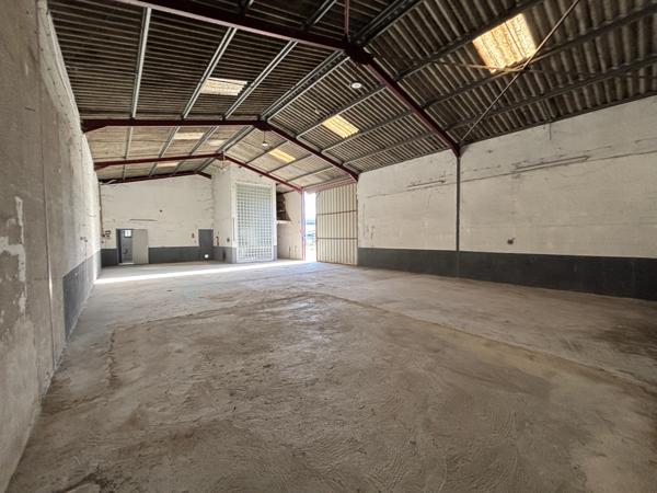 Local d'activités/Entrepôt avec bureaux