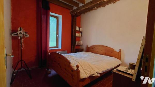 MAISON ANCIENNE AVEC DEPENDANCE