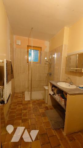 MAISON ANCIENNE AVEC DEPENDANCE