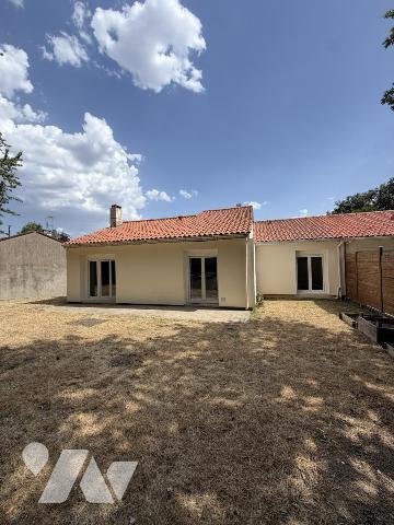 La Séguinière : MAISON SUR SOUS-SOL 