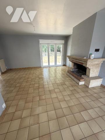 La Séguinière : MAISON SUR SOUS-SOL 