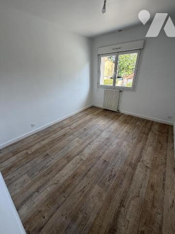 La Séguinière : MAISON SUR SOUS-SOL 