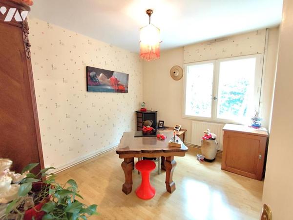 Place Bichon - 3 pièces - 2 chambres - Balcon - Garage - Cave