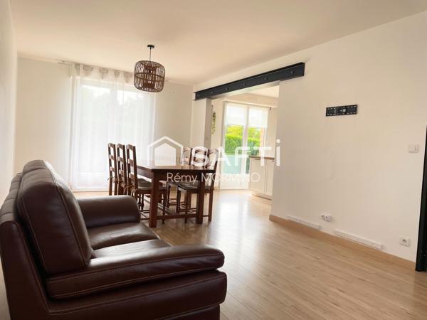 ? Nouveauté à ne pas manquer ! Découvrez cette belle maison de 95 m² entièrement rénovée,  jardin exposé plein Sud.