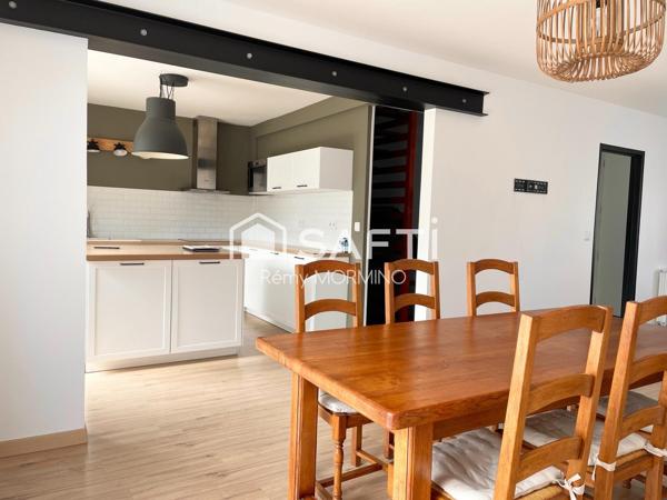 ? Nouveauté à ne pas manquer ! Découvrez cette belle maison de 95 m² entièrement rénovée,  jardin exposé plein Sud.
