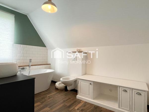 ? Nouveauté à ne pas manquer ! Découvrez cette belle maison de 95 m² entièrement rénovée,  jardin exposé plein Sud.
