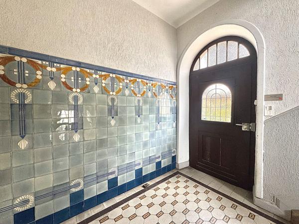 METZ - APPARTEMENT DE CHARME 133 m² - 3 CHAMBRES - BALCON - CAVE