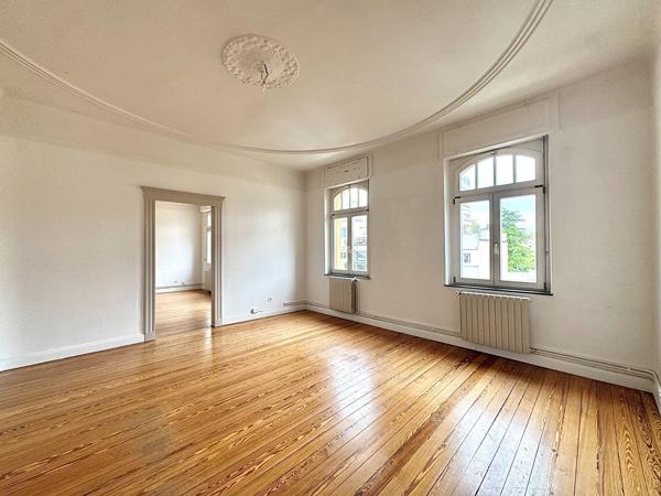 METZ - APPARTEMENT DE CHARME 133 m² - 3 CHAMBRES - BALCON - CAVE