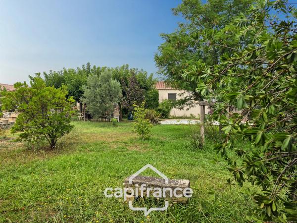 Maison à vendre 4 pièces ROQUEMAURE (30)-107m²-terrain 1540m² avec piscine et grand garage