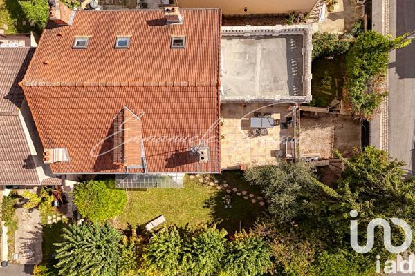 Maison à vendre 10 pièces 223 m² Les Pavillons-sous-Bois