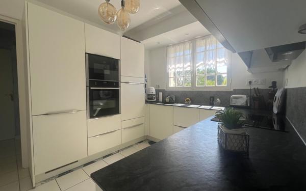 Maison à vendre    7 pièces •  Le Pouliguen