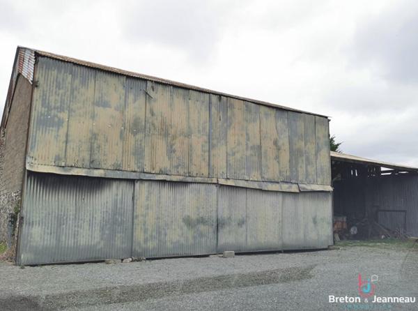 Fermette à rénover sur près de 10 ha à Vimartin sur Orthe