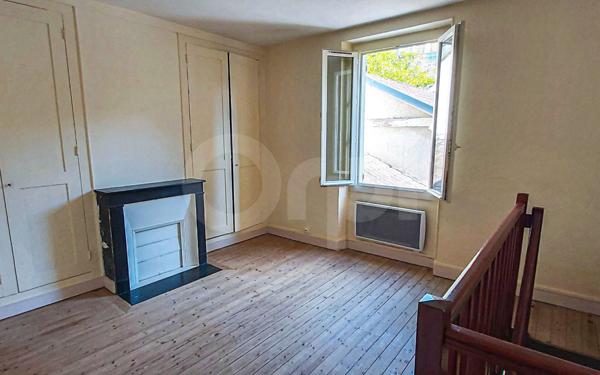 Maison à vendre    6 pièces •  Vaux-sur-Seine