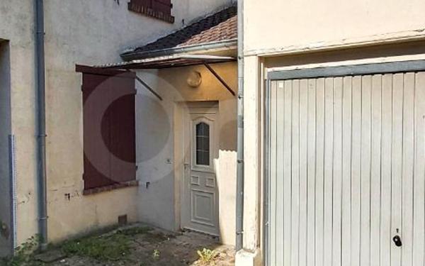 Maison à vendre    6 pièces •  Vaux-sur-Seine