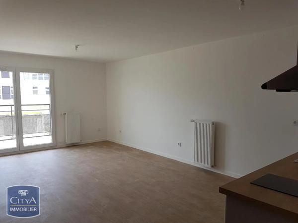 Appartement à louer 2 pièces 46.72m² Bondoufle (91070)