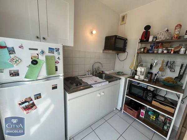 Appartement à louer 1 pièce 28.18m² Tours (37200)