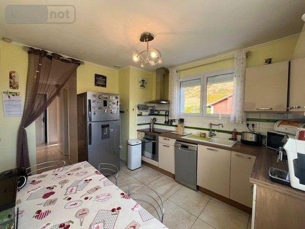 Maison individuelle à vendre à Chambéry en Savoie (73000), ref : 73001-72   
Proche de la ville