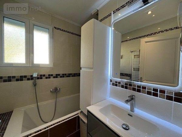 Maison individuelle à vendre à Chambéry en Savoie (73000), ref : 73001-72   
Proche de la ville