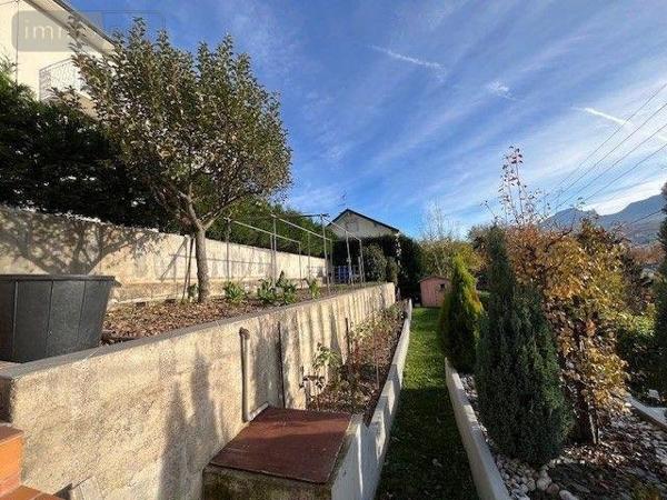 Maison individuelle à vendre à Chambéry en Savoie (73000), ref : 73001-72   
Proche de la ville