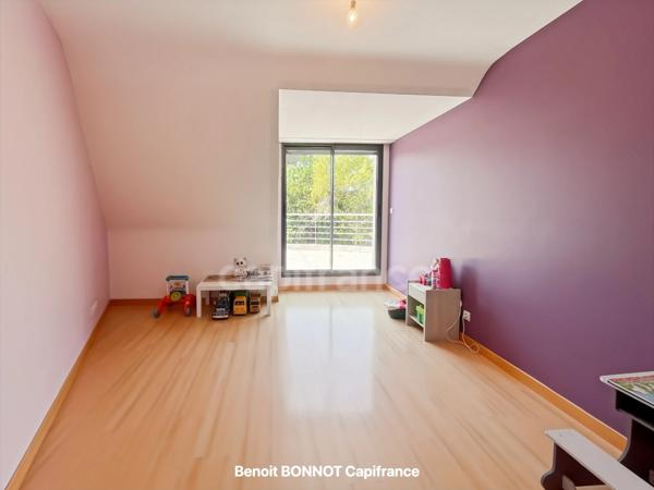 PLEUVEN – Maison familiale de 230 m² avec 6 chambres, suite parentale et espace indépendant