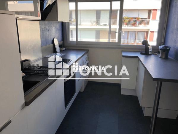 Location Appartement meublé 2 pièces 47.16 m² - 42 RUE BELLEFONTAINE Lorient 56100