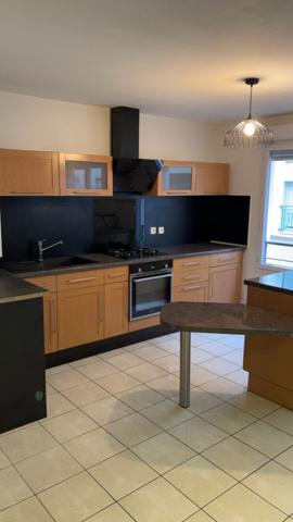 BOURGOIN JALLIEU - Appartement 3 pièce(s) 63 m2- DPE : C