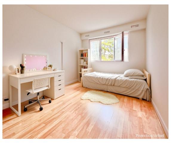 Chilly-Mazarin (91380) Appartement 88m2- dernier étage- balcon- cave - parking