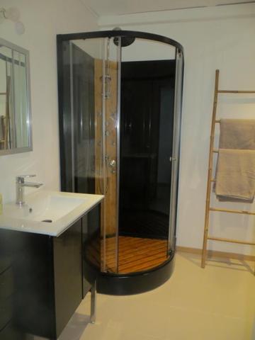 Die (26150) NOUVELLE BAISSE DE PRIX IMPORTANTE !! DIE CENTRE VILLE / - MAISON 7 PIECES PRINCIPALES- 1 DUPLEX T3 - 1 STUD