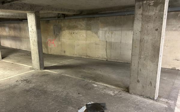 Stationnement à vendre