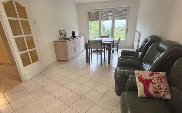 Maison à louer    4 pièces •  Pierrevillers