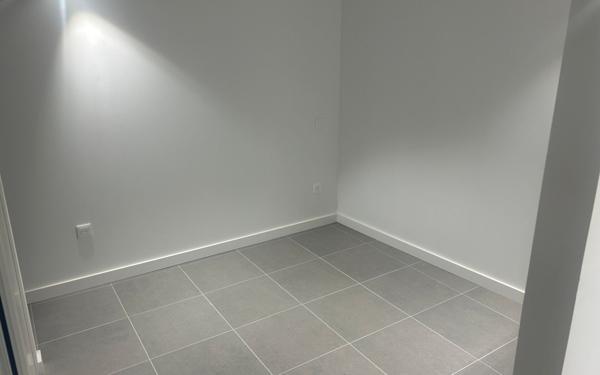 Appartement à louer    2 pièces • 27 m2 Bordeaux