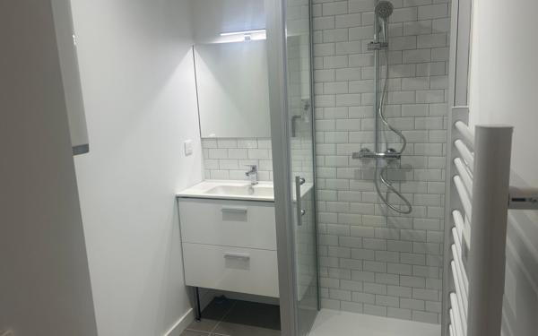 Appartement à louer    2 pièces • 27 m2 Bordeaux