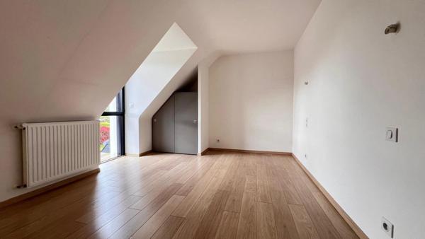 ERGUE-GABERIC (29) - Maison 8 pièces - 160 m² Habitables - 1070 m² de terrain - 5 chambres - Garage - Car-port - Lumineuse - Excellente performance énergétique