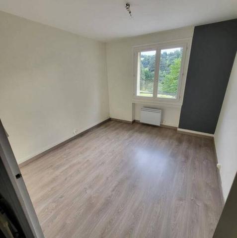 Appartement 3 pièces                                        - 42580 L'Étrat Réf : 13349