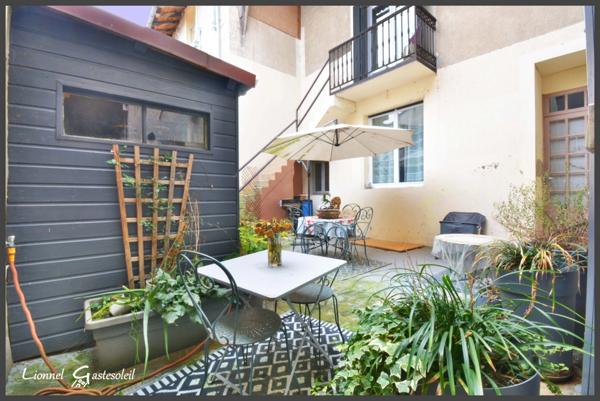 Immeuble à vendre SAINTE FOY LA GRANDE (33) Deux appartements ou une maison familiale