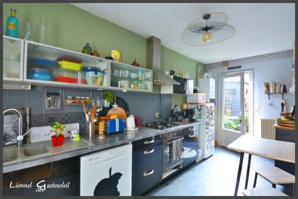 Immeuble à vendre SAINTE FOY LA GRANDE (33) Deux appartements ou une maison familiale