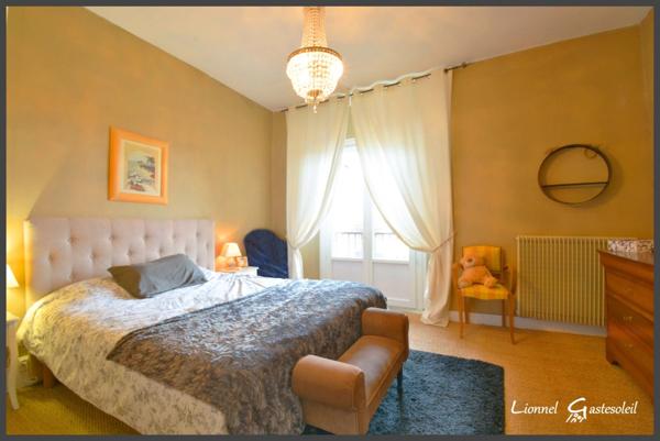 Immeuble à vendre SAINTE FOY LA GRANDE (33) Deux appartements ou une maison familiale